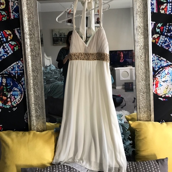 white dress - Picture 2 of 2